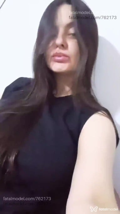 Acompanhante mulher com cabelo castanho de olhos castanhos em Curitiba - Alícia