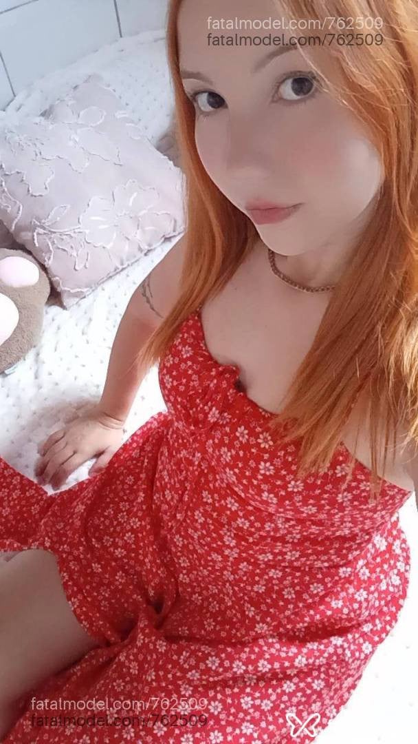 Acompanhante mulher ruiva (o) de olhos castanhos - Bruna