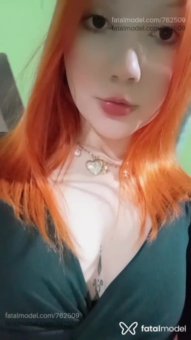 Acompanhante mulher ruiva (o) de olhos castanhos - Bruna Acompanhante mulher ruiva (o) de olhos castanhos - Bruna
