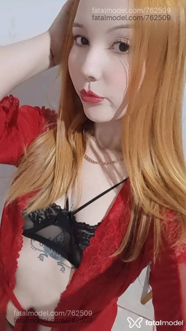 Acompanhante mulher ruiva (o) de olhos castanhos - Bruna
