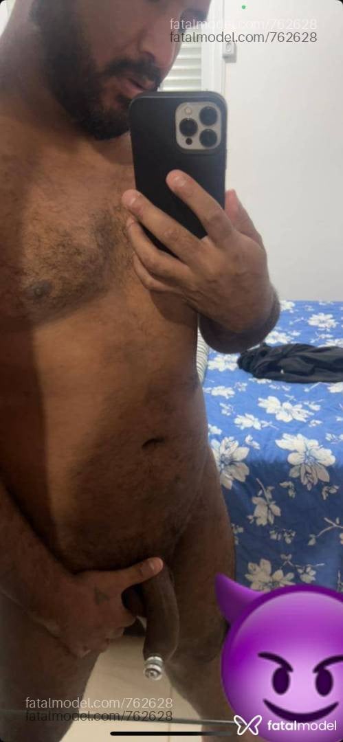 Acompanhante homem morena (o) de olhos pretos - APOLO Acompanhante homem morena (o) de olhos pretos - APOLO
