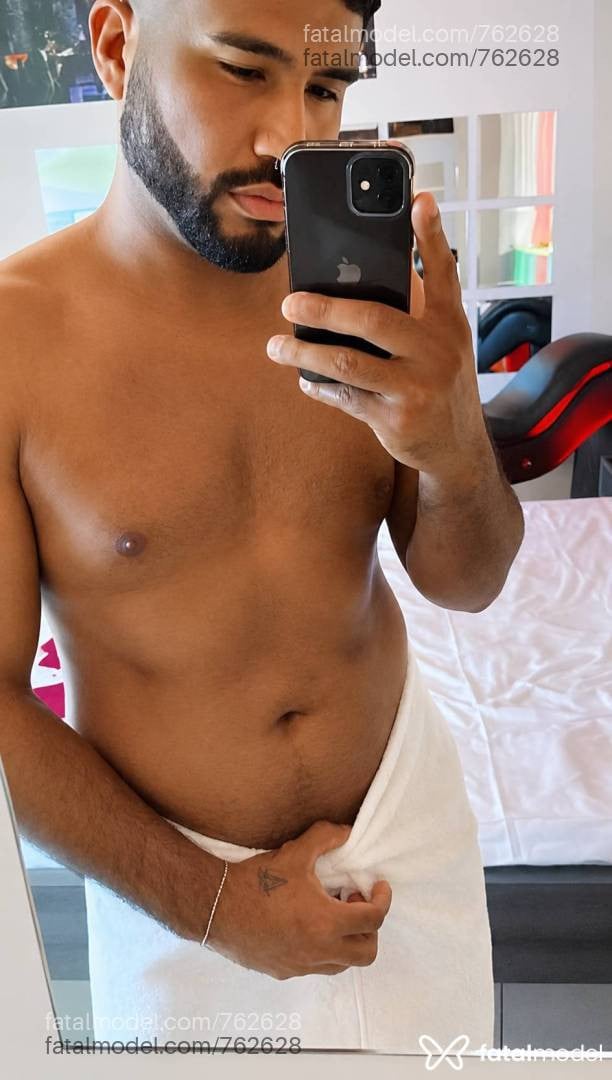Acompanhante homem morena (o) de olhos pretos - APOLO