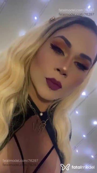 Acompanhante travesti loira (o) de olhos pretos em Divinópolis Acompanhante travesti loira (o) de olhos pretos em Divinópolis - Anunciante