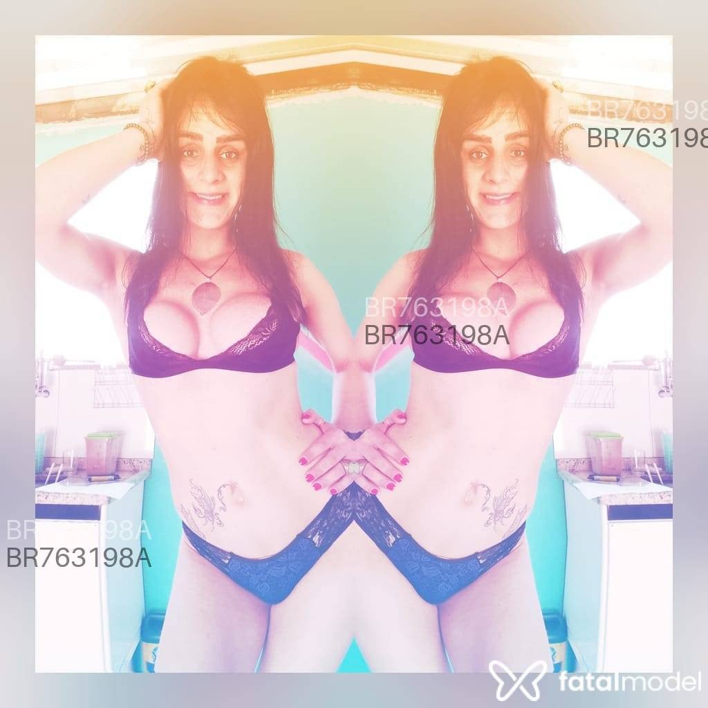 Acompanhante mulher trans morena (o) de olhos pretos em Nova Friburgo Acompanhante mulher trans morena (o) de olhos pretos em Nova Friburgo - Nicoly