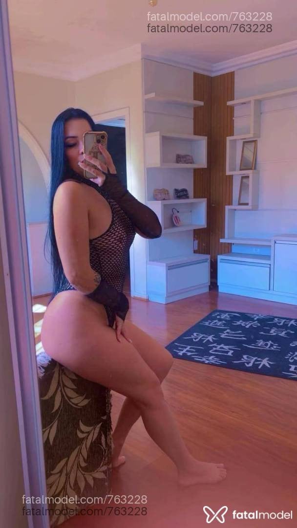 Acompanhante mulher morena (o) de olhos castanhos - Camila bella