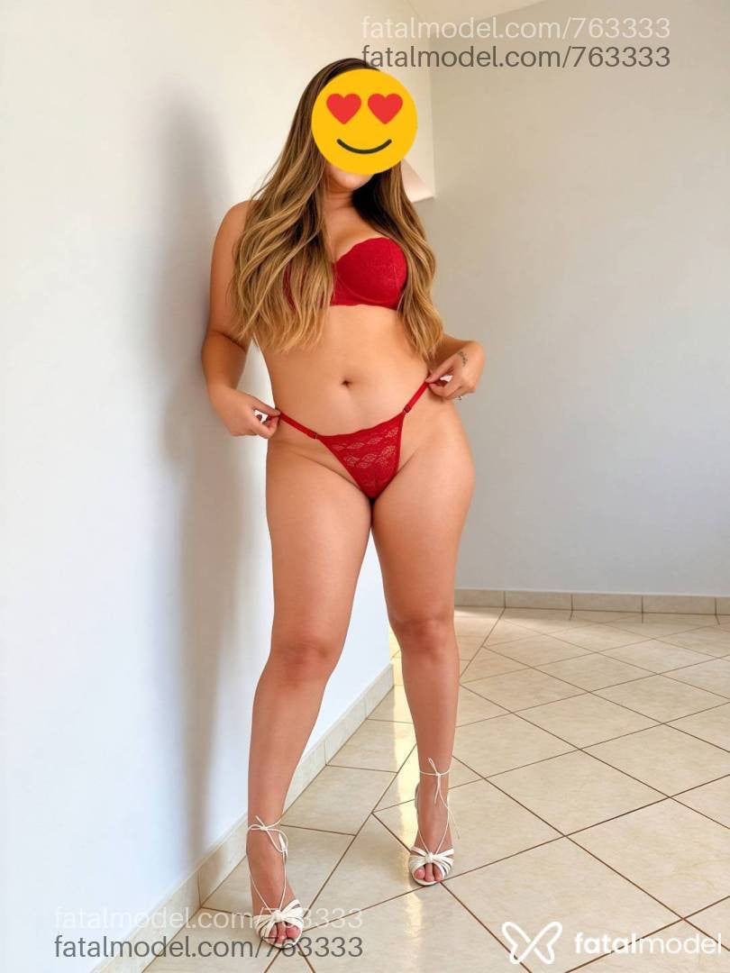 Acompanhante mulher com cabelo castanho de olhos castanhos - Alanna