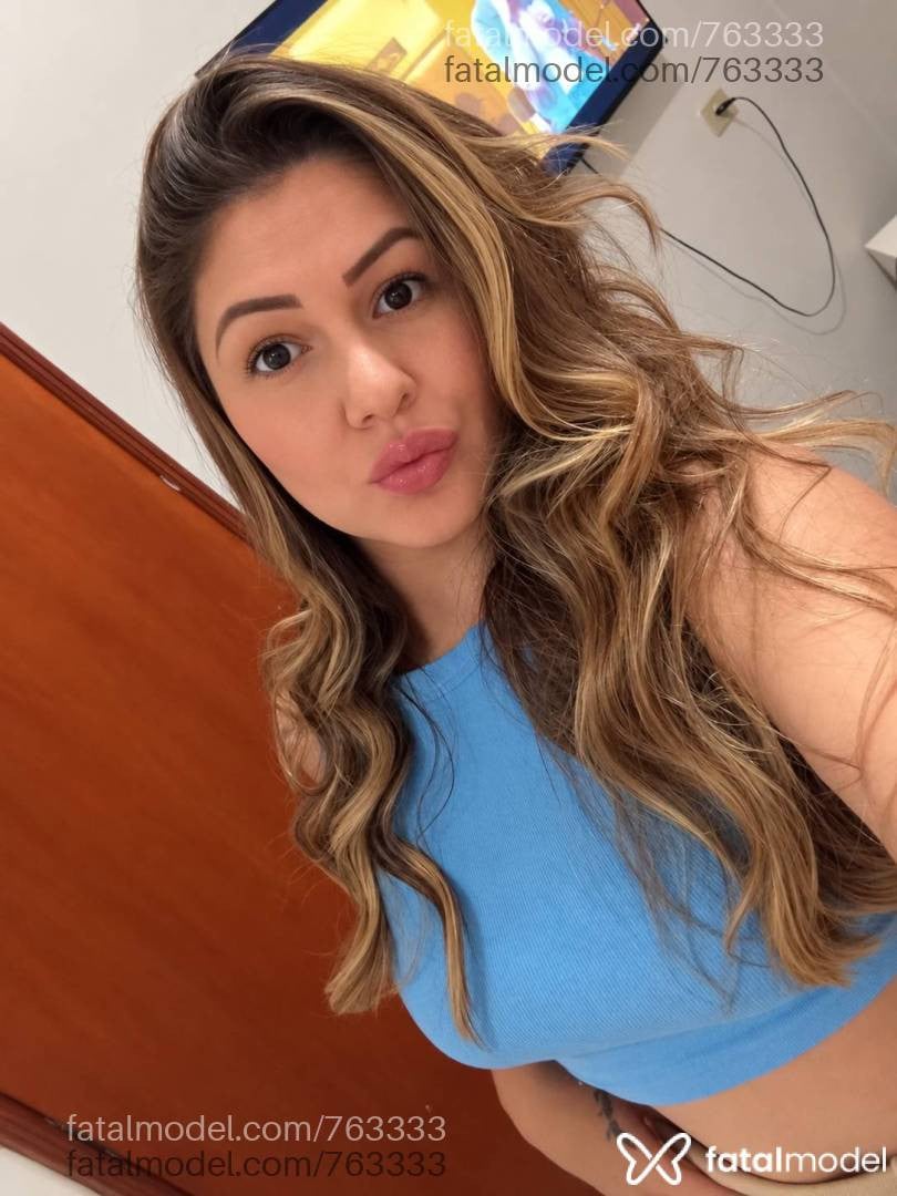 Acompanhante mulher com cabelo castanho de olhos castanhos - Alanna