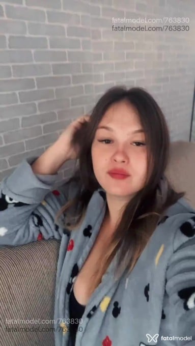 Acompanhante mulher com cabelo castanho de olhos castanhos em Mafra - Alana Sandrino