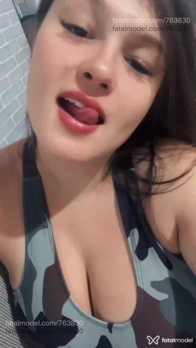 Acompanhante mulher com cabelo castanho de olhos castanhos em Mafra - Alana Sandrino