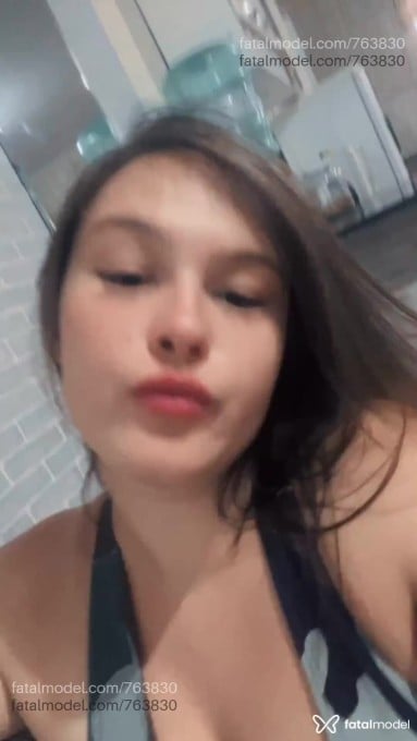 Acompanhante mulher com cabelo castanho de olhos castanhos em Mafra - Alana Sandrino