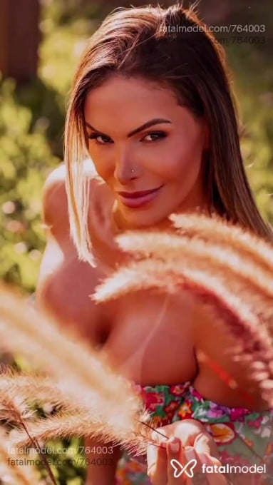 Acompanhante mulher loira (o) de olhos castanhos em São Paulo Acompanhante mulher loira (o) de olhos castanhos em São Paulo - Amanda Medeiros