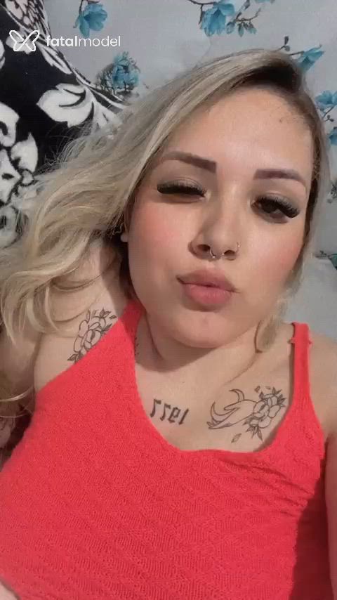 Acompanhante mulher loira (o) de olhos mel em Xanxerê Acompanhante mulher loira (o) de olhos mel em Xanxerê - Pamela Leticia
