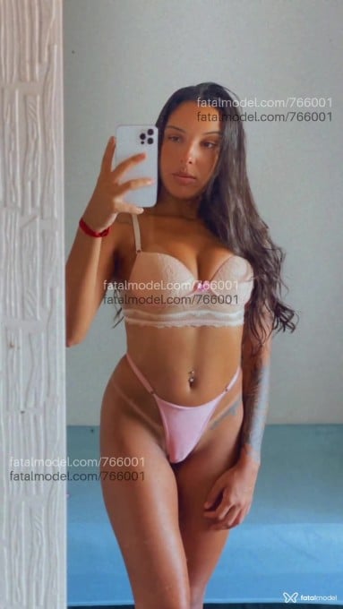 Acompanhante mulher morena (o) de olhos mel em Volta Redonda Acompanhante mulher morena (o) de olhos mel em Volta Redonda - Allice Alves