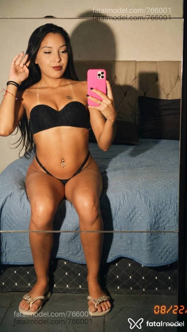 Acompanhante mulher morena (o) de olhos mel - Allice Alves