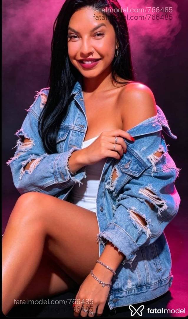 Acompanhante mulher morena (o) de olhos pretos em Saquarema - Agatha Salles