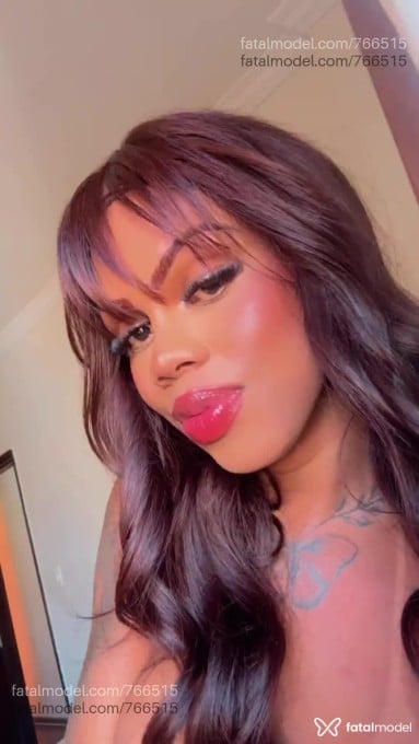 Acompanhante mulher trans morena (o) de olhos pretos em Curitiba - Bella Victoria