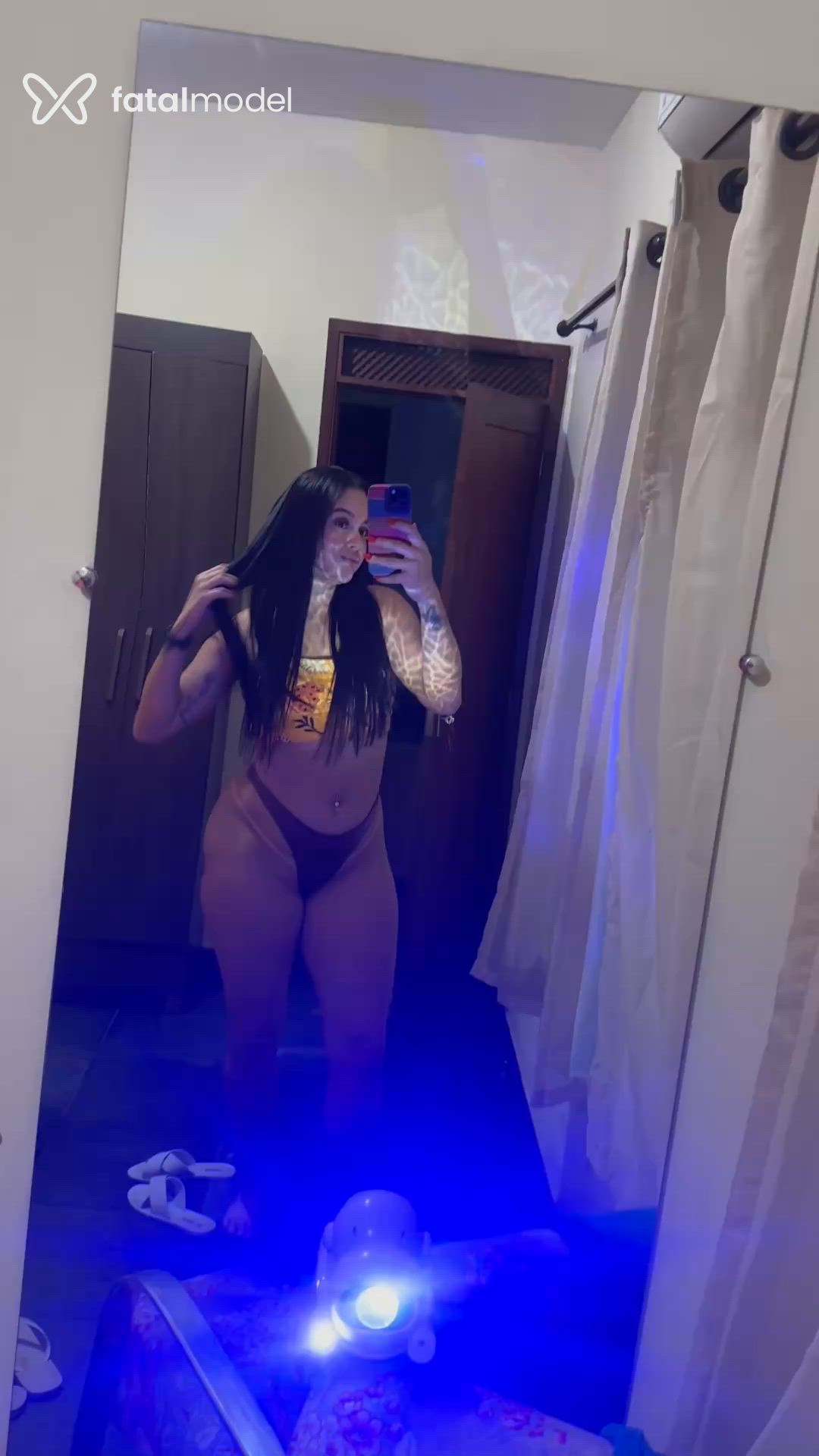Acompanhante mulher com cabelo castanho de olhos castanhos em Itaperuna - Amanda