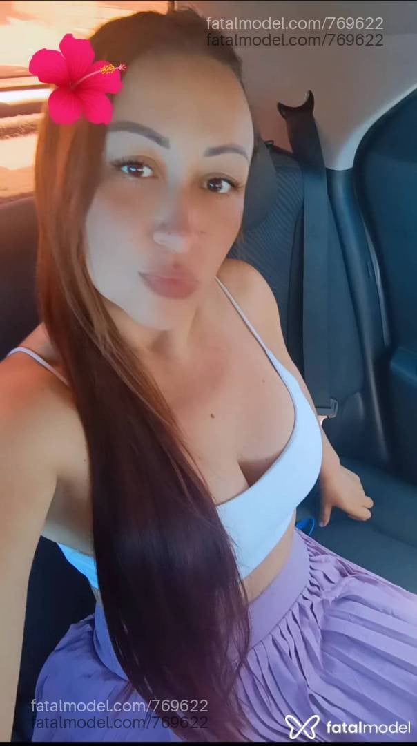 Acompanhante mulher com cabelo castanho de olhos castanhos - Micaela