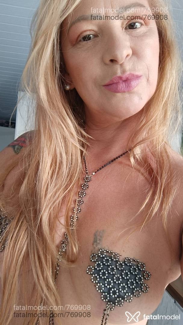 Acompanhante mulher ruiva (o) de olhos castanhos em Contagem - Adriana Bitencourt