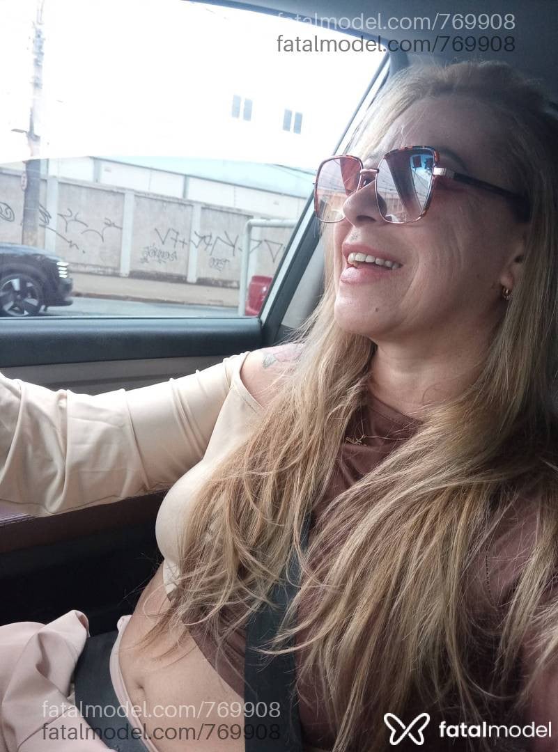 Acompanhante mulher ruiva (o) de olhos castanhos em Betim - Adriana Bitencourt