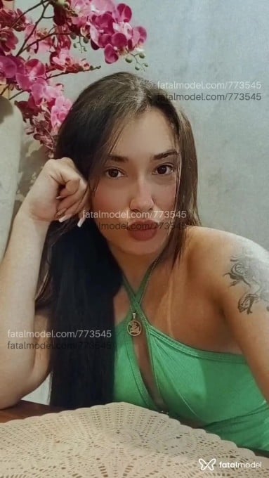 Acompanhante mulher morena (o) de olhos castanhos em Macaé - Sabrina
