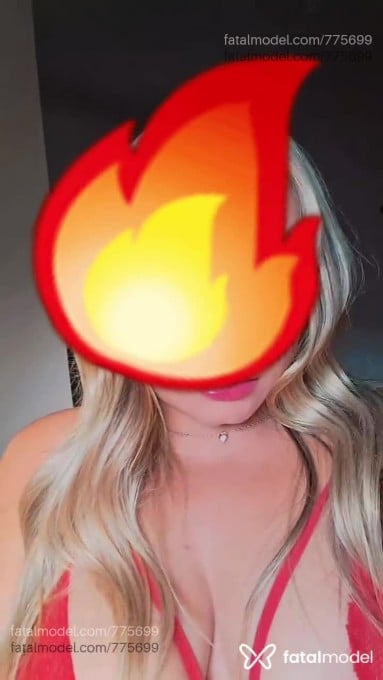 Acompanhante mulher loira (o) de olhos mel em Macapá - Loirinha mel 