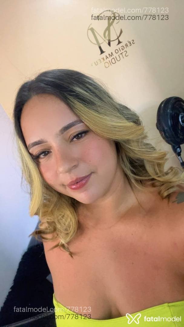Acompanhante mulher loira (o) de olhos mel em Açailândia - Camila