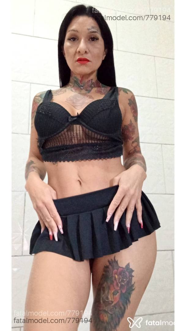 Acompanhante mulher morena (o) de olhos castanhos - Shirley Azevedo