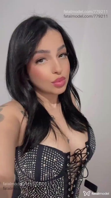 Acompanhante mulher morena (o) de olhos verdes em Cascavel Acompanhante mulher morena (o) de olhos verdes em Cascavel - Aurora