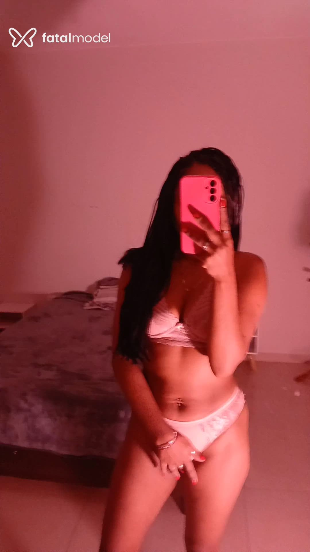 Acompanhante mulher morena (o) de olhos pretos em Lajeado Acompanhante mulher morena (o) de olhos pretos em Lajeado - Leona