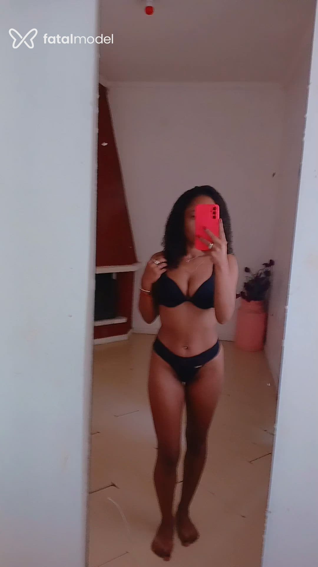 Acompanhante mulher morena (o) de olhos pretos em Lajeado Acompanhante mulher morena (o) de olhos pretos em Lajeado - Leona