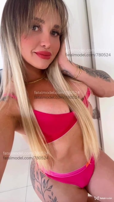 Acompanhante mulher trans loira (o) de olhos verdes em São Leopoldo - Monique Alves