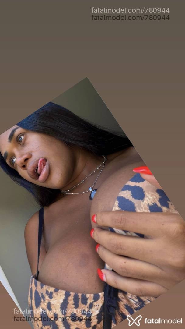 Acompanhante mulher trans morena (o) de olhos pretos em Alagoinhas - Anne