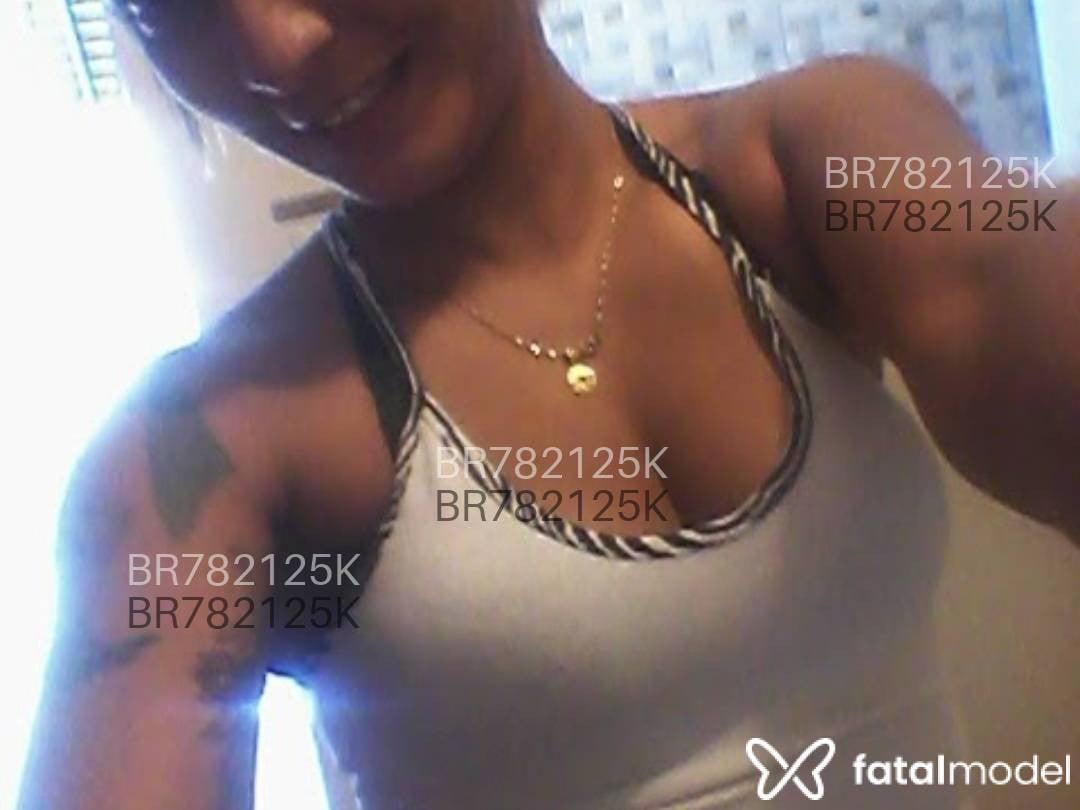 Acompanhante mulher loira (o) de olhos castanhos em Barra Mansa Acompanhante mulher loira (o) de olhos castanhos em Barra Mansa - Maia Sapknha