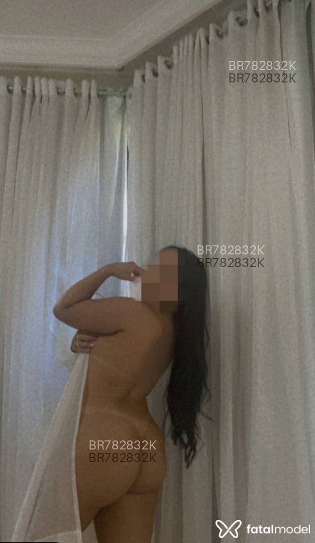 Acompanhante mulher morena (o) de olhos castanhos - Isadora Ribeiro