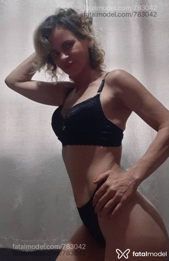 Acompanhante mulher loira (o) de olhos mel - Nanda Lancaster