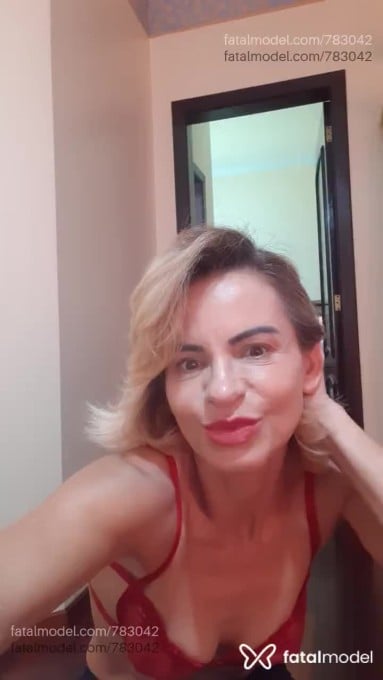 Acompanhante mulher loira (o) de olhos mel em Guarapuava - Nanda Lancaster