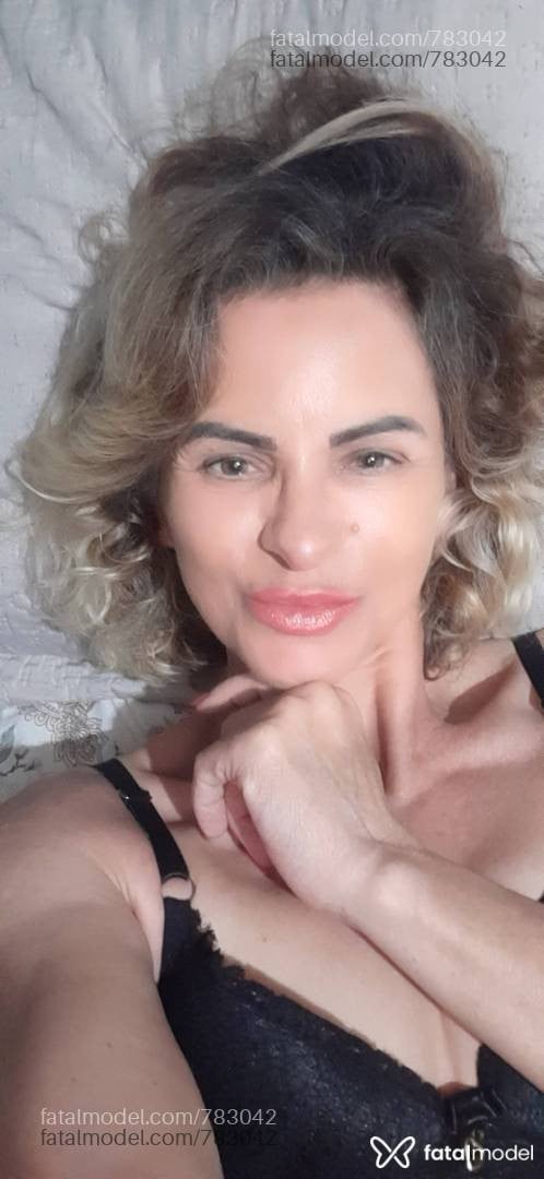 Acompanhante mulher loira (o) de olhos mel - Nanda Lancaster