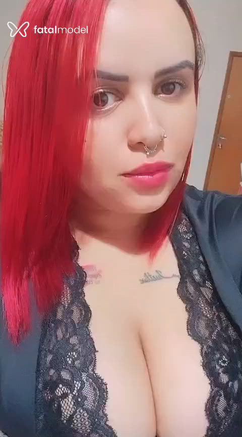 Acompanhante mulher ruiva (o) de olhos mel - NICOLLY DIAS