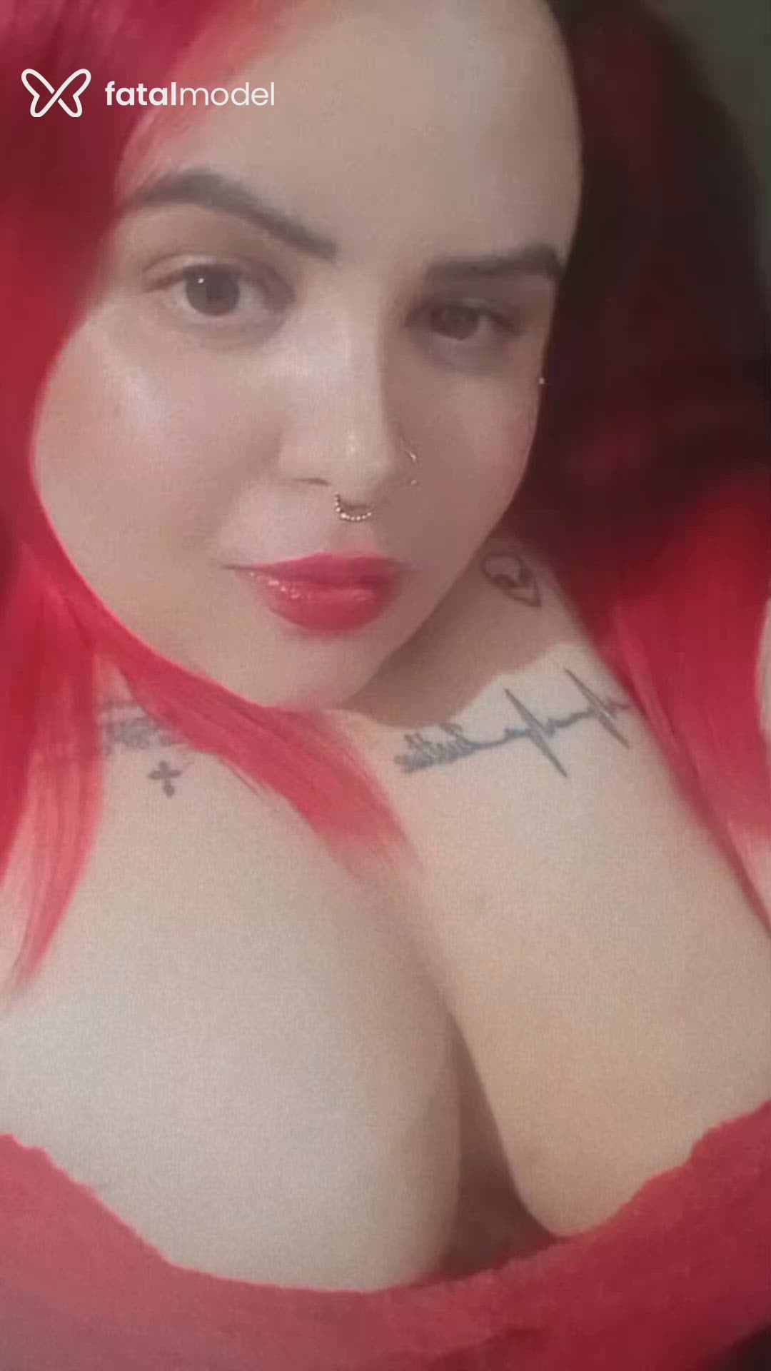 Acompanhante mulher ruiva (o) de olhos mel - NICOLLY DIAS