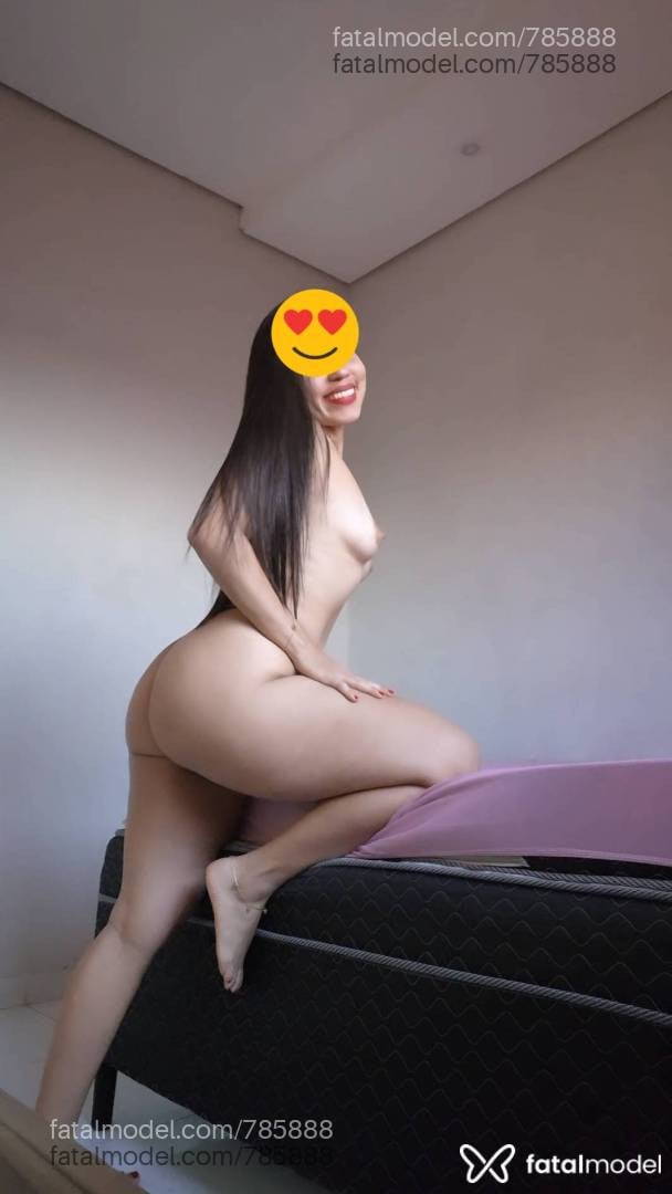 Acompanhante mulher com cabelo castanho de olhos mel - Ana Paula