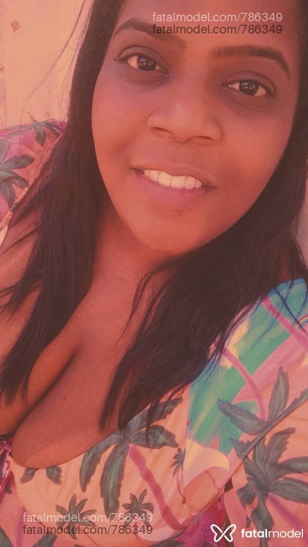 Acompanhante mulher morena (o) de olhos pretos - Negah