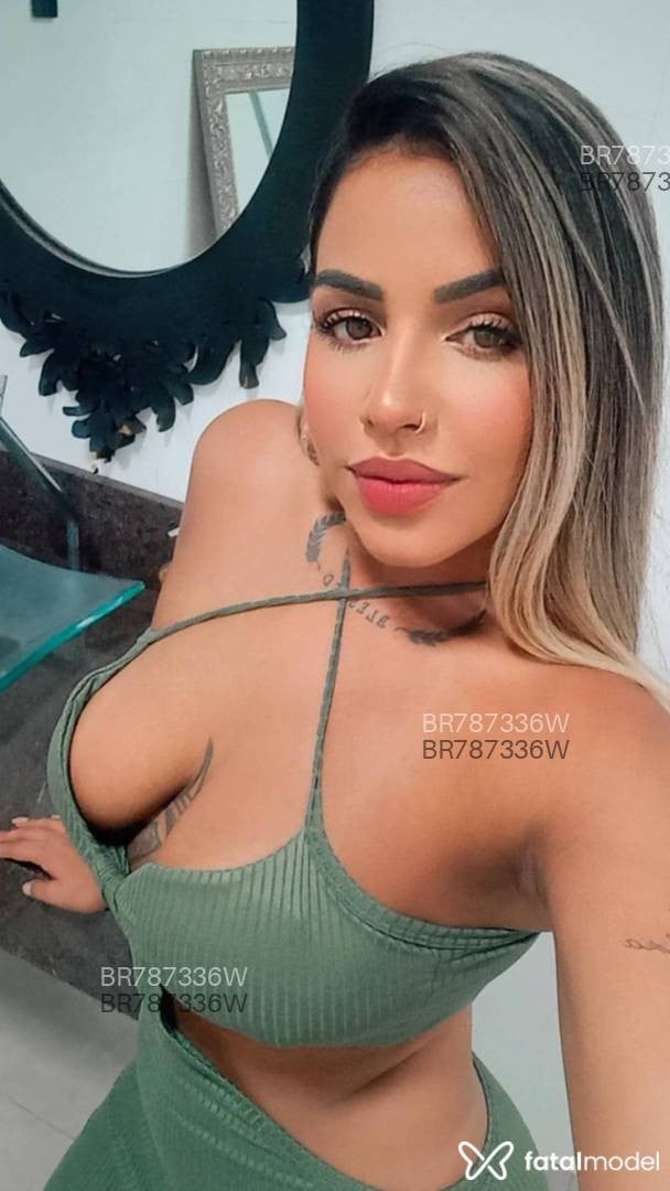 Acompanhante mulher loira (o) de olhos castanhos em Sorriso - Bellaa