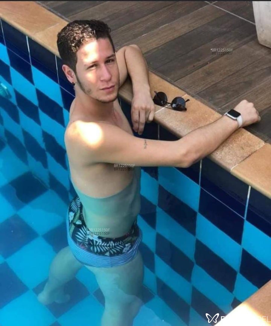 Acompanhante homem com cabelo castanho de olhos castanhos em Franca - Gabriel Barone