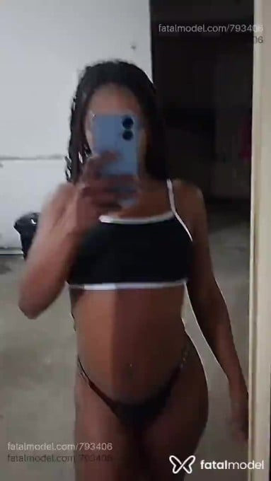 Acompanhante mulher morena (o) de olhos pretos - Paloma Novais