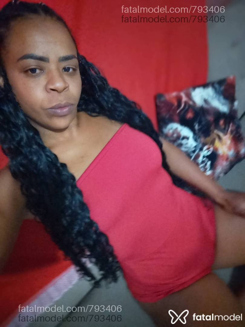 Acompanhante mulher morena (o) de olhos pretos - Paloma Novais