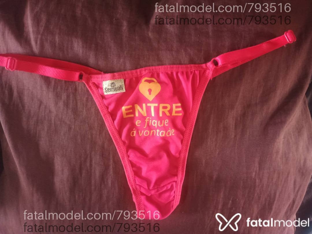 Acompanhante mulher trans morena (o) de olhos castanhos em Santo Antônio da Platina - Rhianna veludinha