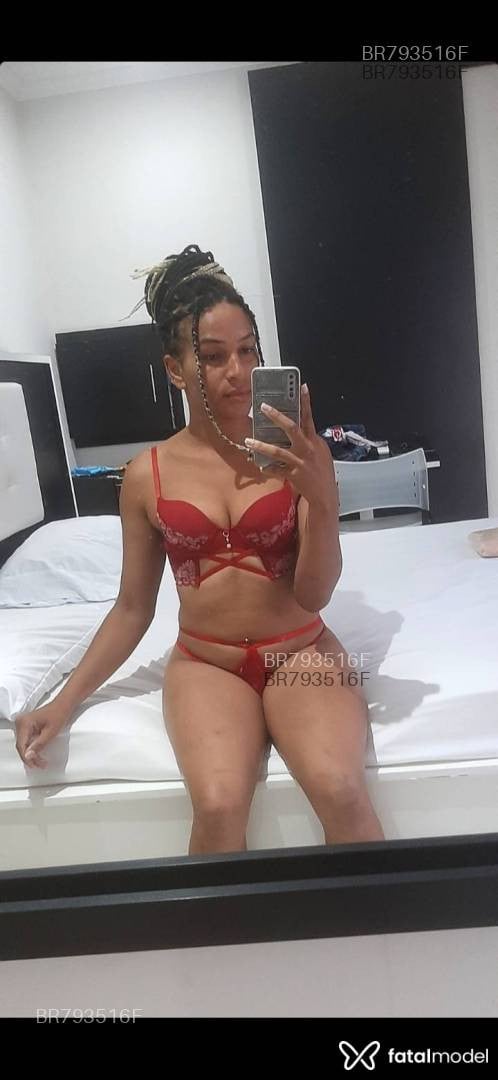 Acompanhante mulher trans morena (o) de olhos castanhos em Santo Antônio da Platina Acompanhante mulher trans morena (o) de olhos castanhos em Santo Antônio da Platina - Rhianna veludinha