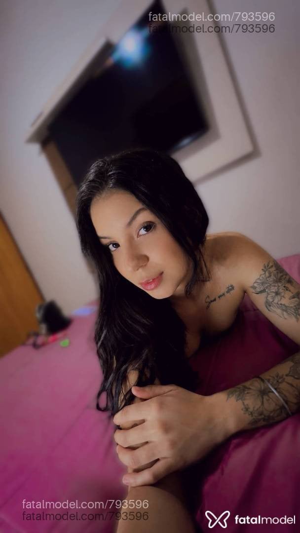 Acompanhante mulher morena (o) de olhos castanhos - Bianca