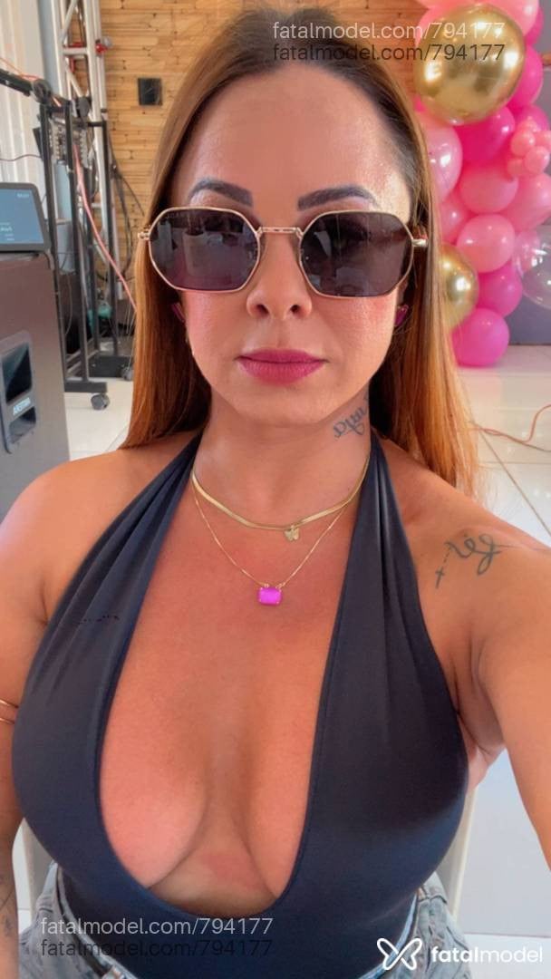 Acompanhante mulher ruiva (o) de olhos castanhos em Tucumã - Bruna Olivier